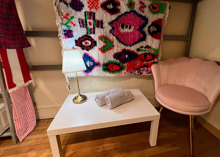 Center Eiffel アパート パリ